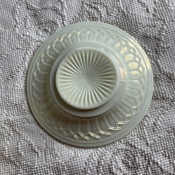 Northwood - Grape & Gothic Arches - Pearlized Covered Butter Dish - Picture 6 of 8